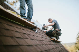 Local Roofers in Natural Dam, AR